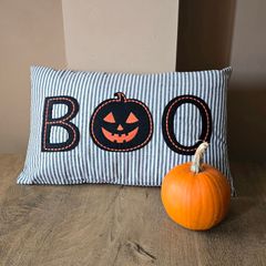 Striped Halloween cushion cover - Boo