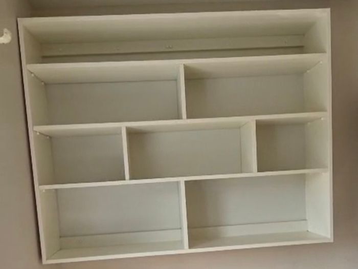 wall mounted shelving