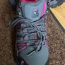 hiking shoes size 4 Image 6