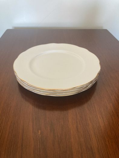 4 Duchess Bone China Plates
