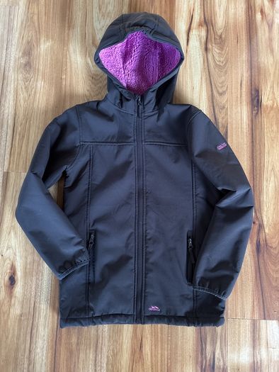 Trespass girls soft shell jacket age 11-12 years