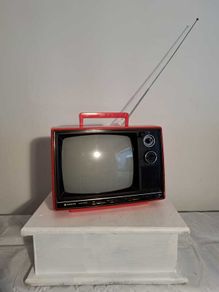 Vintage Sanyo portable TV