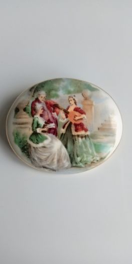 Vintage renaissance style oval portrait brooch pin