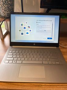 HP Laptop Intel Pentium Gold 128GB SSD