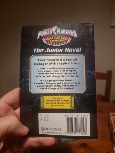 Power Rangers: Dino Charge. The junior novel.