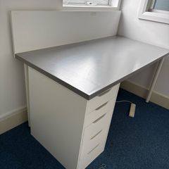Office Desk and Drawers