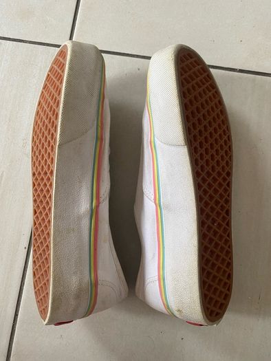 VANS "Off The Walls" size 6UK