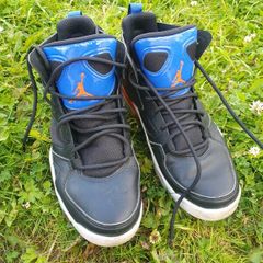 Children Jordans shoes size 39