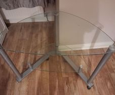 Computer desk