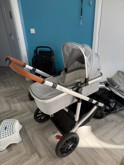 Zummi Halo travel system