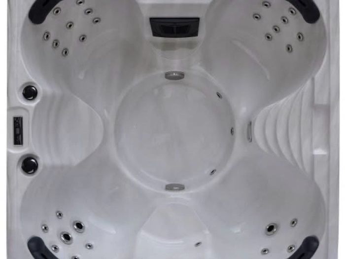 Brand New Georgia Hot Tub Heavily Reduced