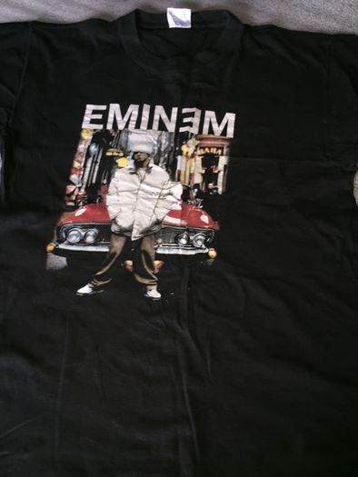 t shirt Eminem size large