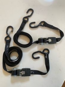 Master Lock Ratchet and Hook Straps