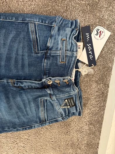 New M Sara high rise skinny jeans size 29