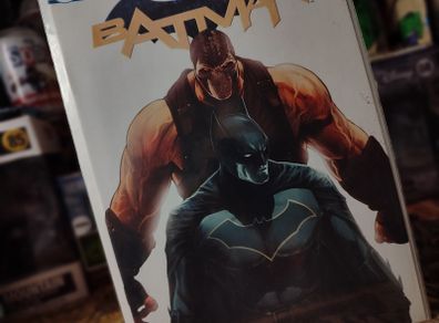 Batman ! Issue #11 ! I Am Suicide ! Bane and Batman Cover ! 2017 ! by DC Comics !