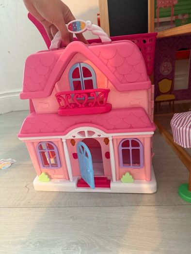 Doll house