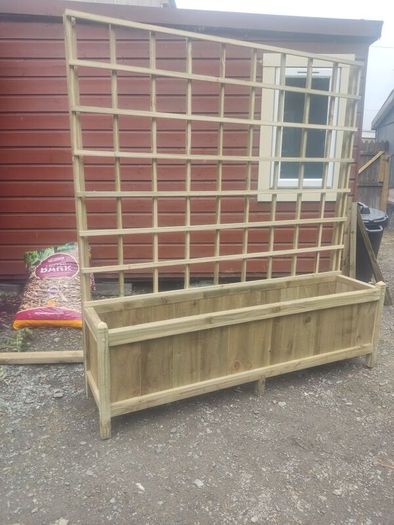 Rustic Planter Trellis