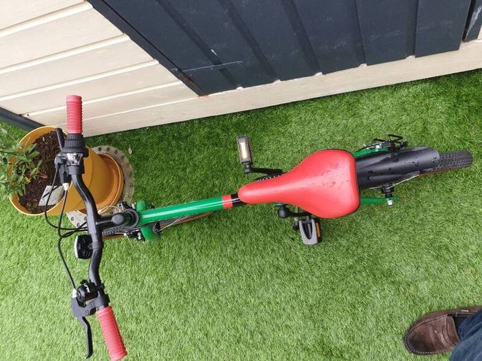 Raleigh Pop 18 Kids BMX bike with 6 gears VGC