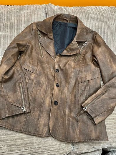 Men's Jacket Size Medium - Brand New