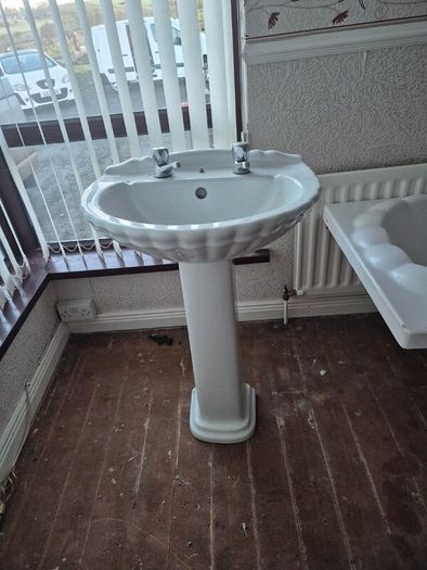 bathroom suite