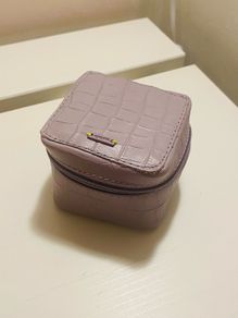 Travel jewelry organizer