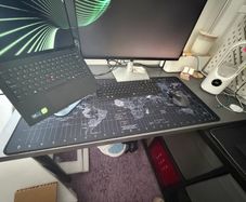 ikea desk/table