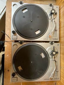 Pair of Omnitronic BD-850 Belt Drive DJ Turntables