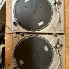 Pair of Omnitronic BD-850 Belt Drive DJ Turntables