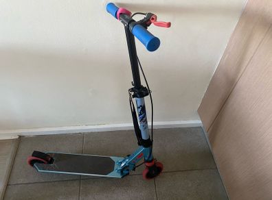 Kids' Scooter