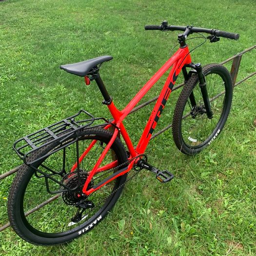 TREK Marlin 8 Mountain Bike - Size L - Pristine Excellent Condition