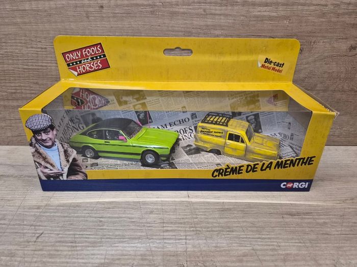 Only Fools and Horses Corgi Capri & Reliant Trotter Van Double Set