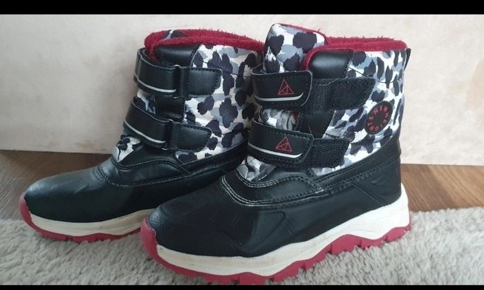 Children's winter shoes