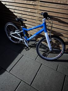 woom 4 blue