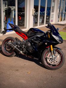 675R triumph Daytona