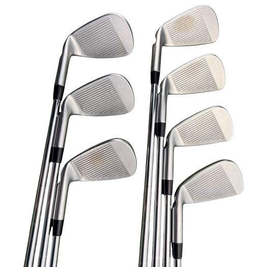Ping i230 Irons / 4-Pw / Dynamic Gold X100 X-Stiff / Red Dot