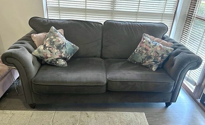 Bespoke Shanley Interiors Suite 3 Seater and 2 Seater