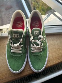 Green DC Shoes Size 8