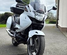 Honda deauville 700