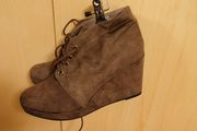 Women's Boot's NEW SIZE 6