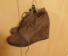 Women's Boot's NEW SIZE 6