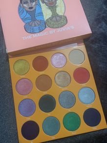 Juvia's Place Mini Magic Palette ( Larger Pan Eyeshadow )
