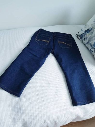 3/4 Length Jeans - Size 14