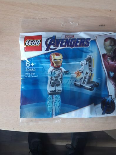 Lego 30452 iron man and dum-e