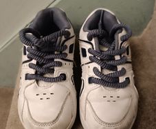 DUNNES boys shoes - size 26