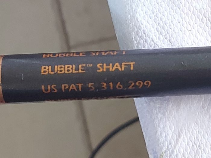 Taylor Made Titanium Bubble Shaft S-90 Plus Driver Golf Club, in very good condition