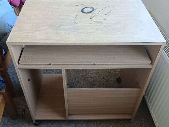 roller desk