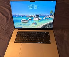 MacBook Pro M1 Pro 16" 1tb SSD 32gb RAM Space Grey