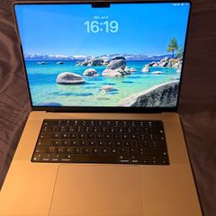 MacBook Pro M1 Pro 16" 1tb SSD 32gb RAM Space Grey
