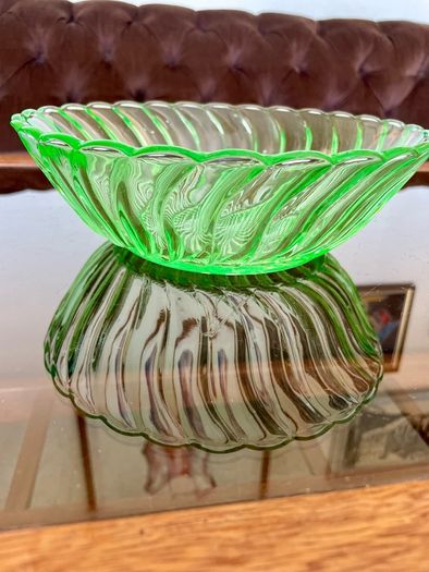 Uranium Green Vintage Glass Carnival Serving Bowl by Bagley UK