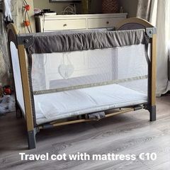 travel cot